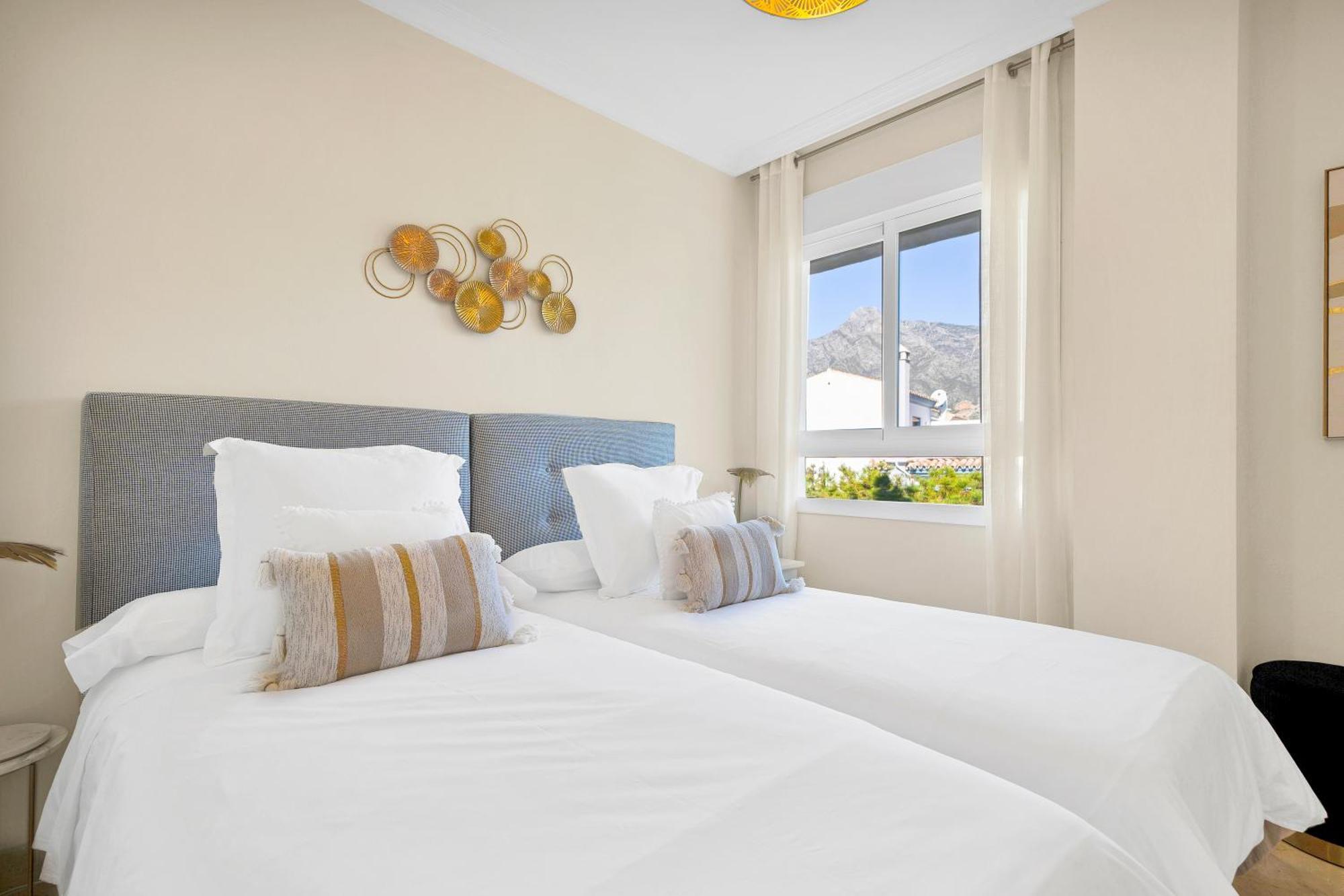 Luxury Penthouse With Sea Views In Marbella Golden Mile, Puente Romano Area Exterior foto