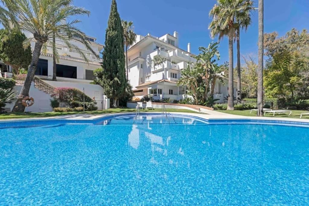 Luxury Penthouse With Sea Views In Marbella Golden Mile, Puente Romano Area Exterior foto